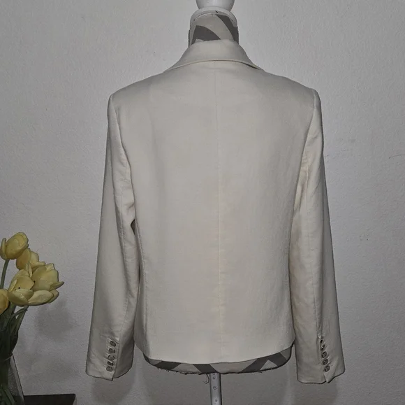 House of Harlow 1960 Cream Color Blazer with Pearlescent Buttons - Picture 6 of 13